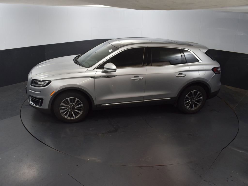 Used 2019 Lincoln Nautilus Select image 44