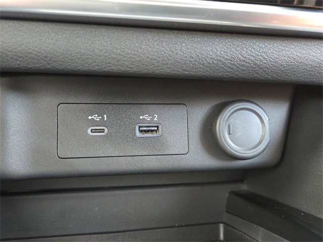 Certified 2023 Nissan Rogue SV image 34