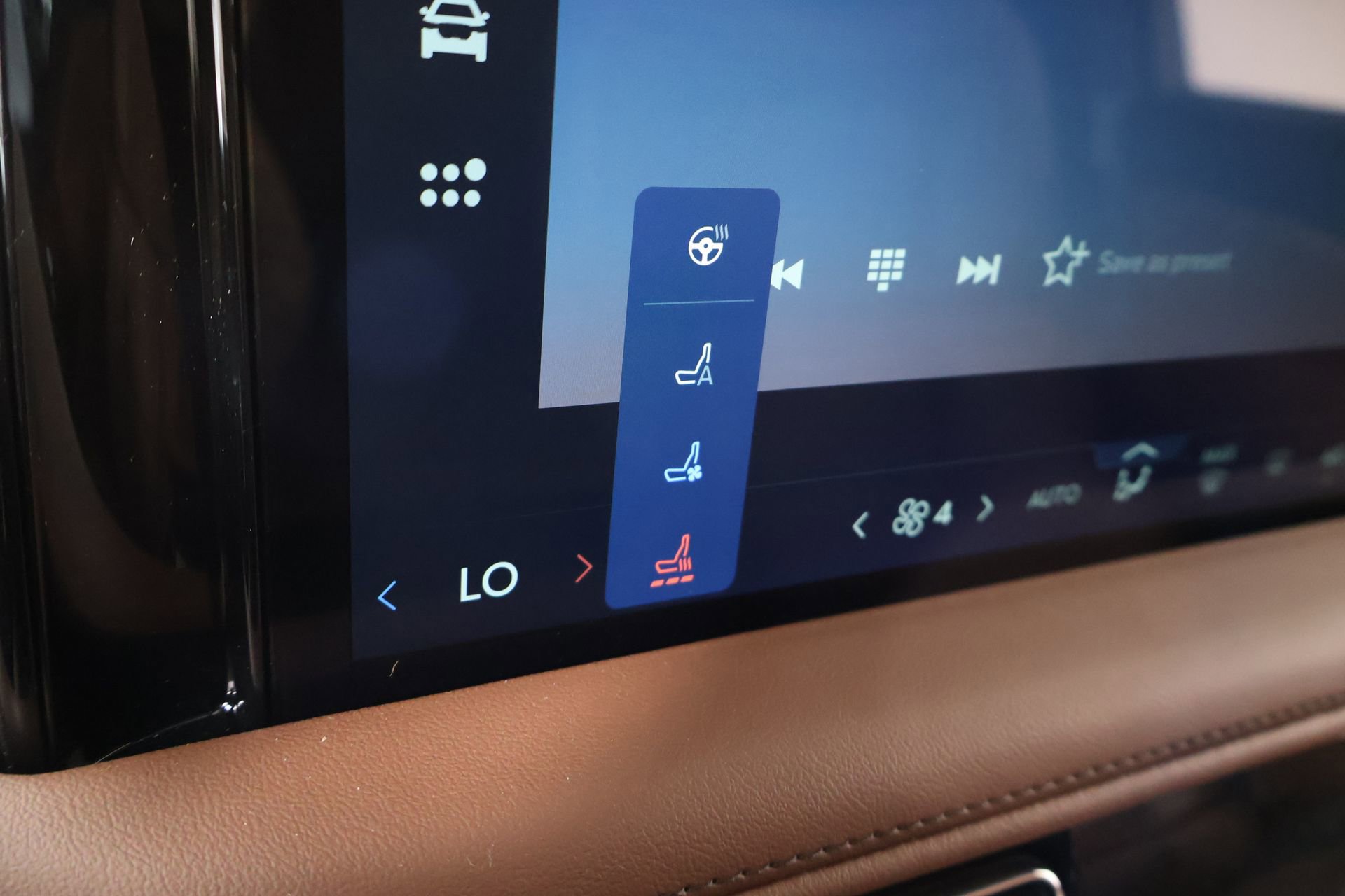 New 2026 Lincoln Aviator Reserve image 7