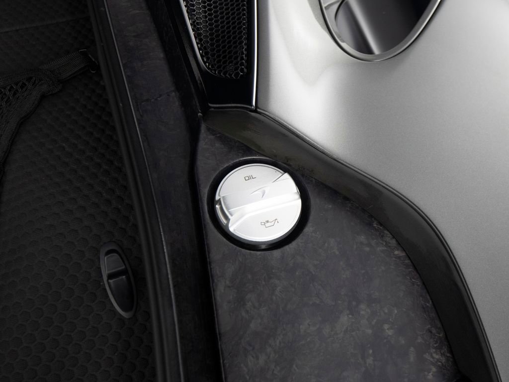 Used 2021 McLaren GT image 44