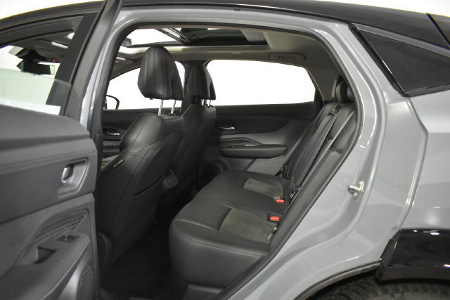 Used 2024 Nissan Ariya AWD image 31