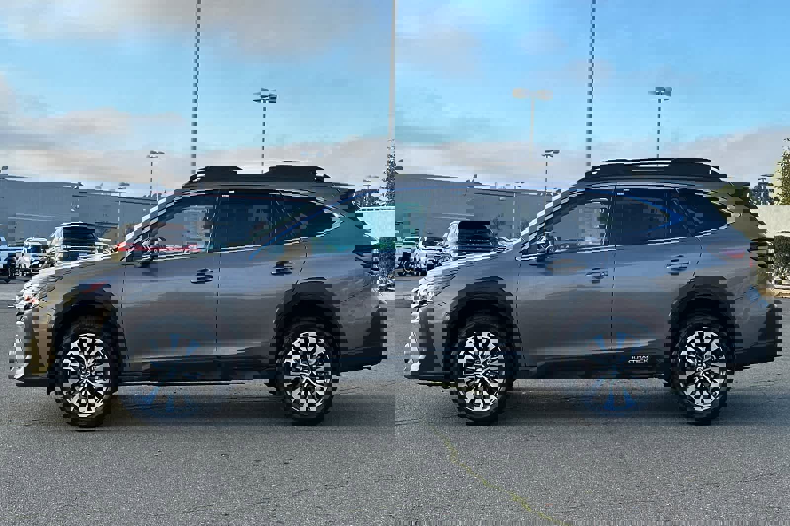 Used 2024 Subaru Outback Limited image 9