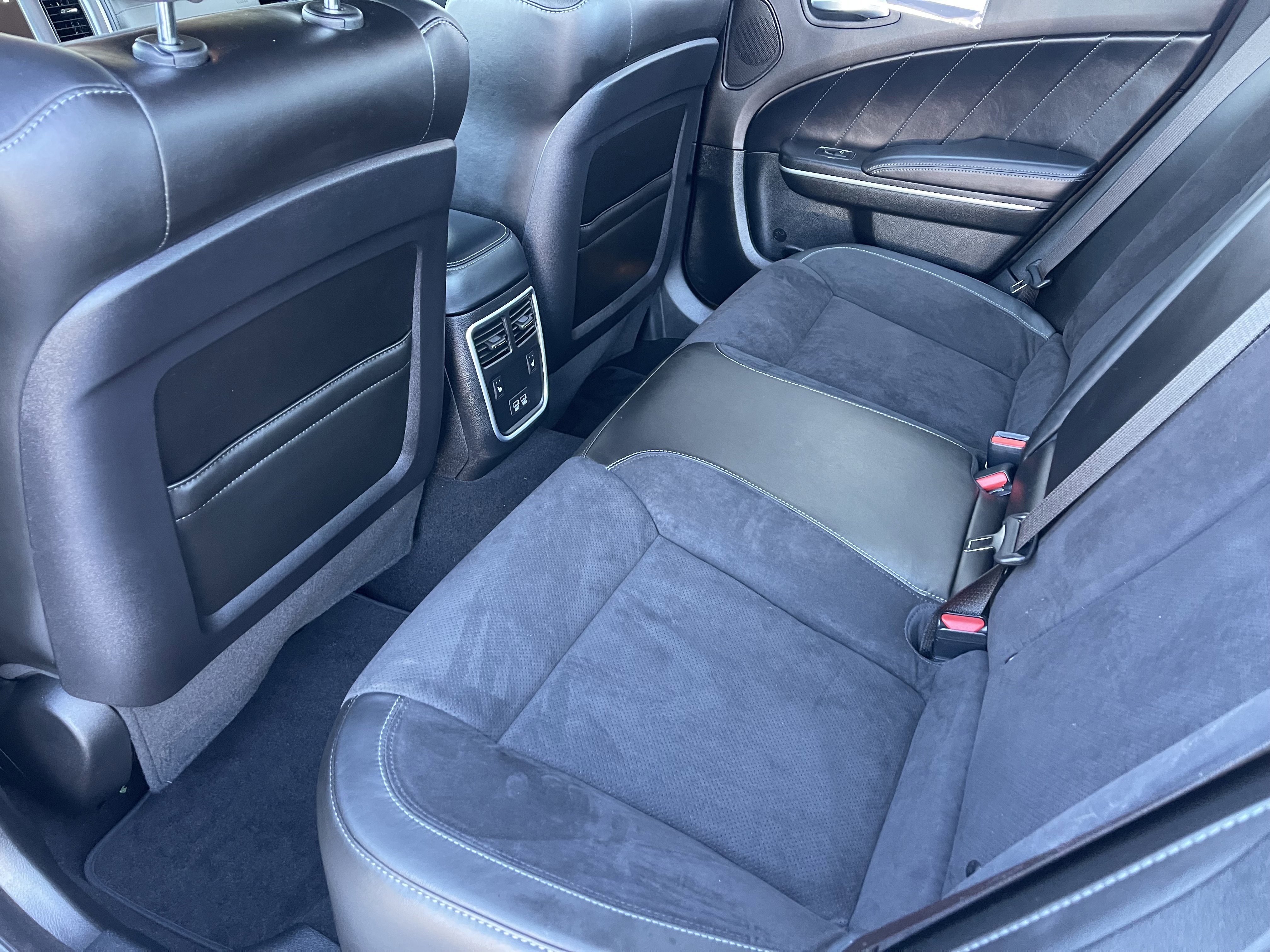 Used 2022 Dodge Charger R/T w/ Plus Group image 16