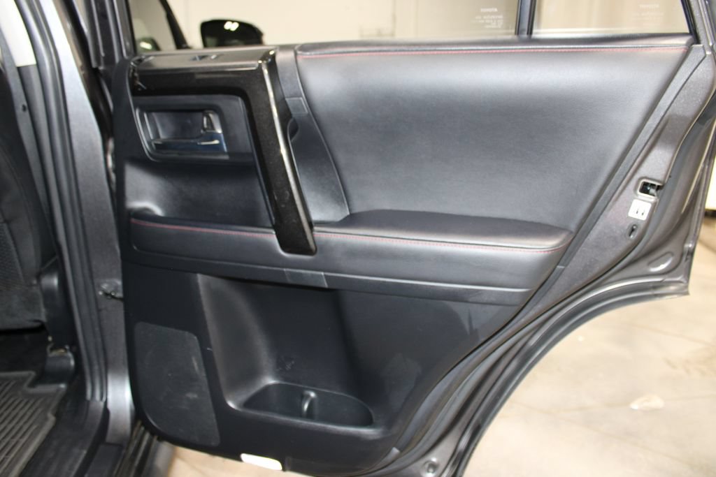 Used 2023 Toyota 4Runner TRD Off-Road Premium AWD/4WD image 32