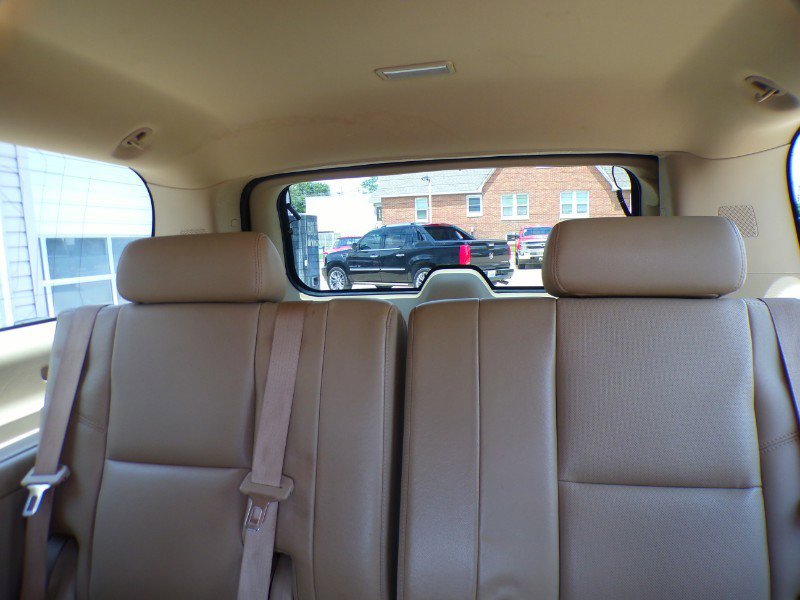 Used 2010 Chevrolet Suburban LTZ image 22
