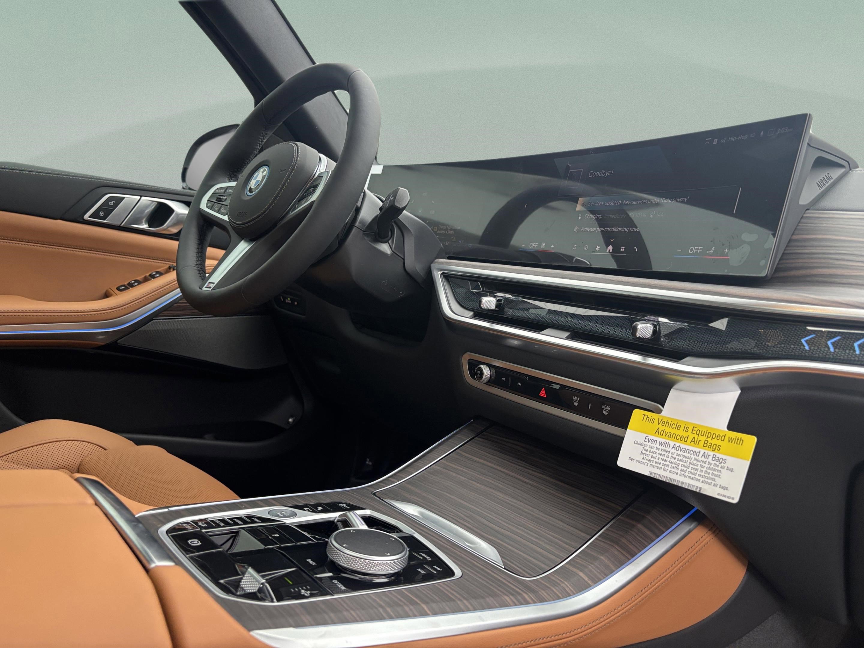 Used 2026 BMW X5 xDrive50e w/ M Sport Package image 28