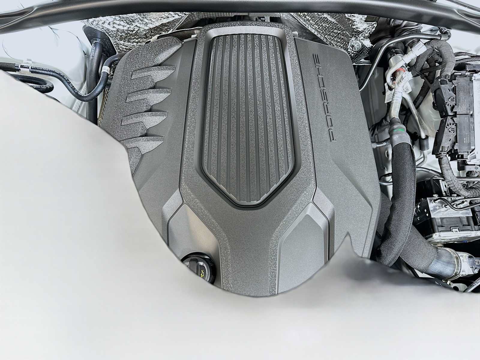 New 2026 Porsche Macan Turbo AWD/4WD image 31