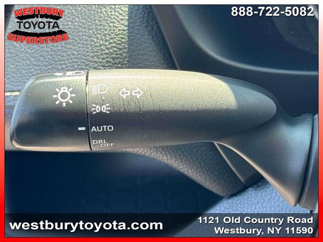 Used 2022 Toyota RAV4 XLE w/ Convenience Package AWD/4WD image 24