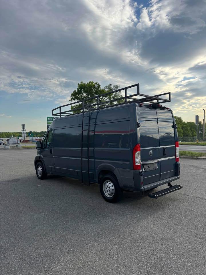 Used 2018 RAM ProMaster 2500 FWD image 4