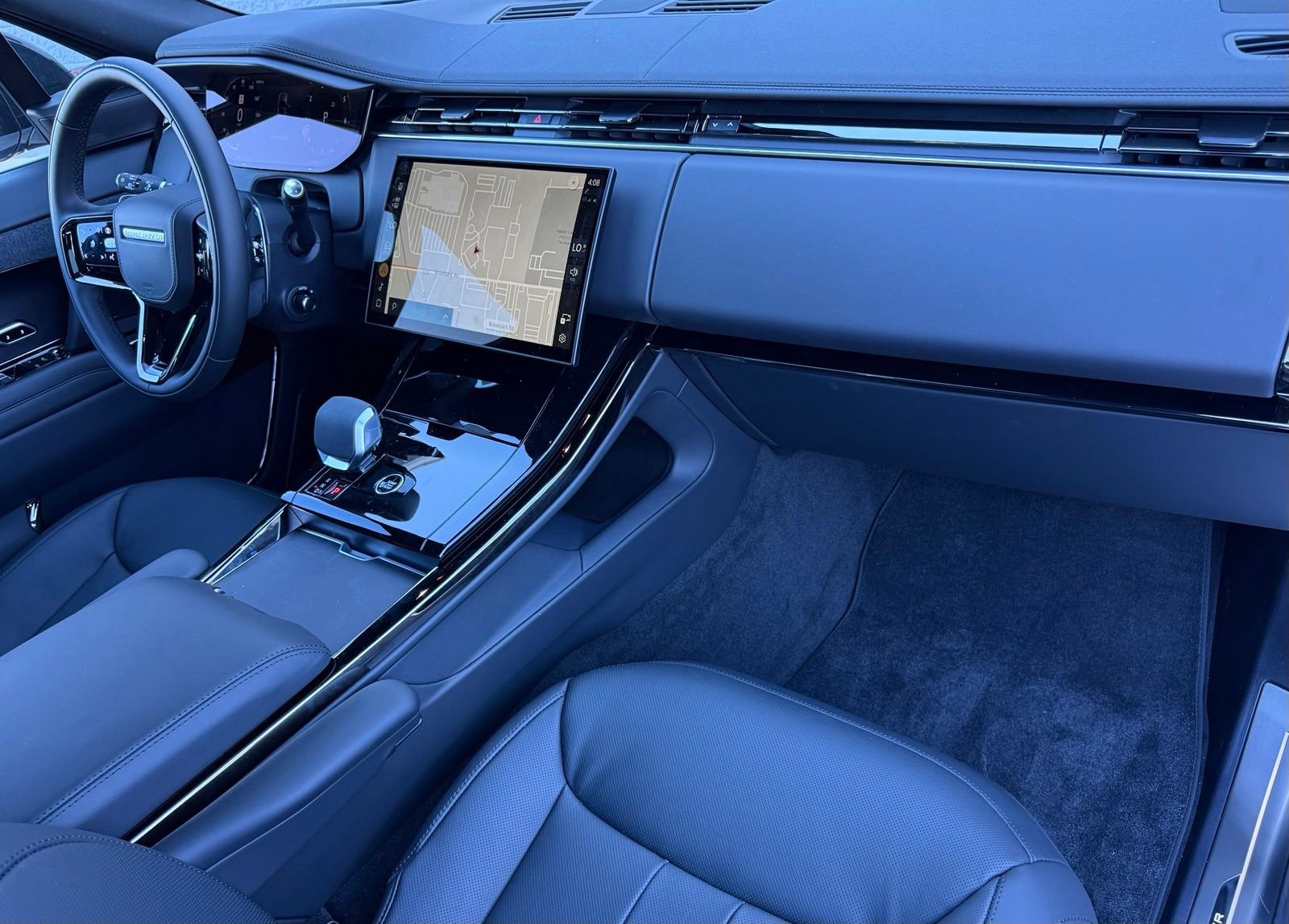 New 2026 Land Rover Range Rover Sport Dynamic SE AWD/4WD image 19