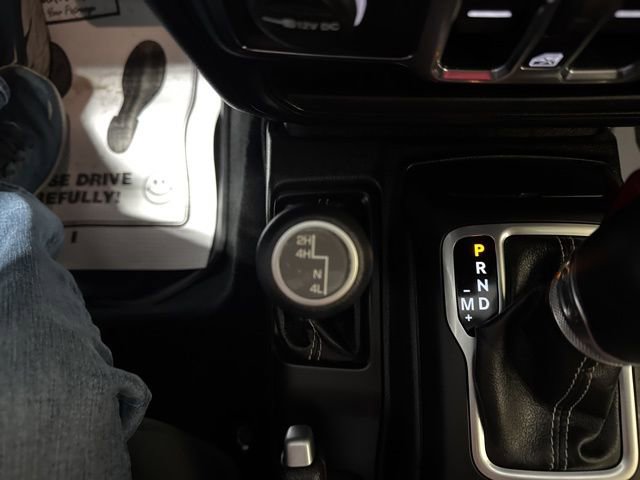 Used 2019 Jeep Wrangler Unlimited Sahara image 12