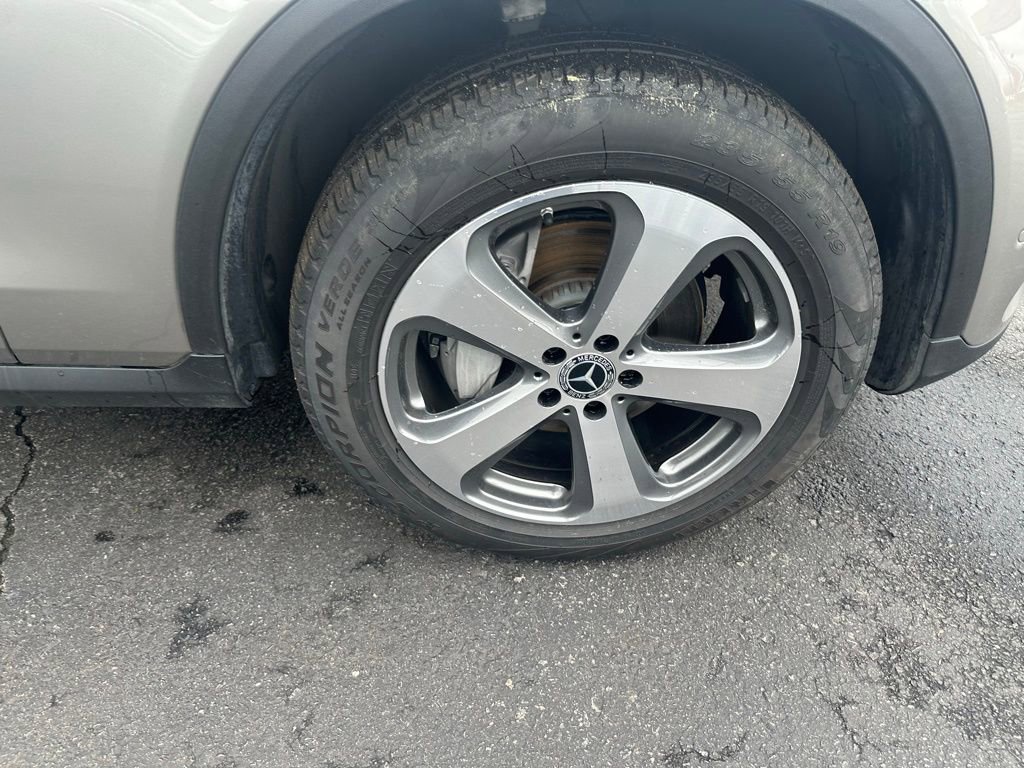 Used 2022 Mercedes-Benz GLC 300 image 32