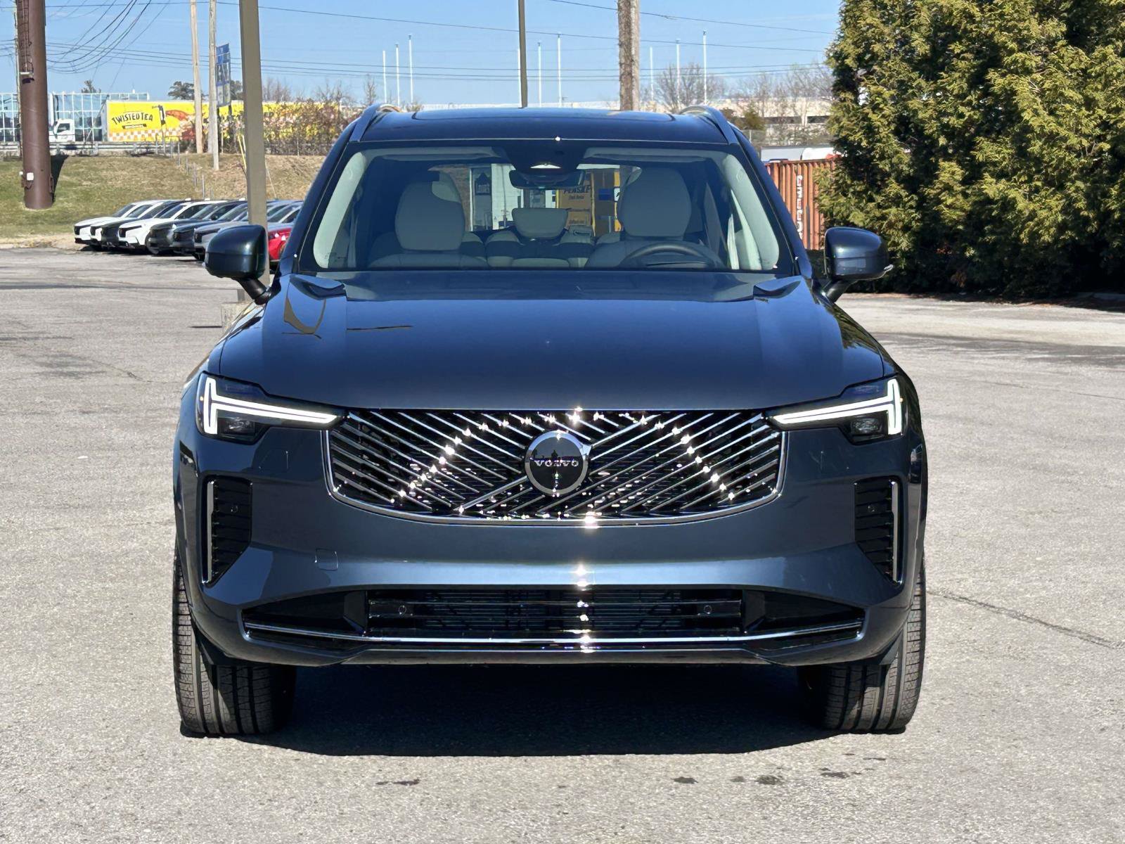 New 2026 Volvo XC90 B6 Ultra w/ Protection Package Premier AWD/4WD image 8