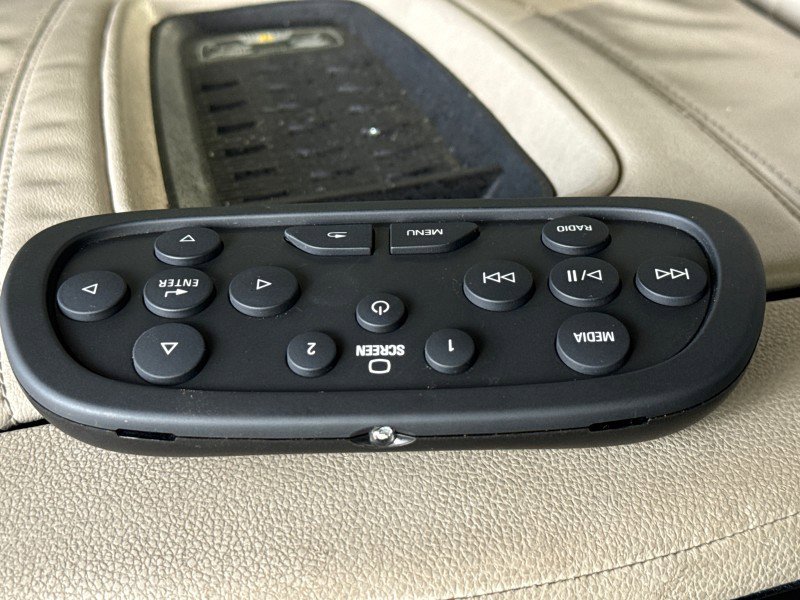 Used 2015 Cadillac Escalade Premium image 6