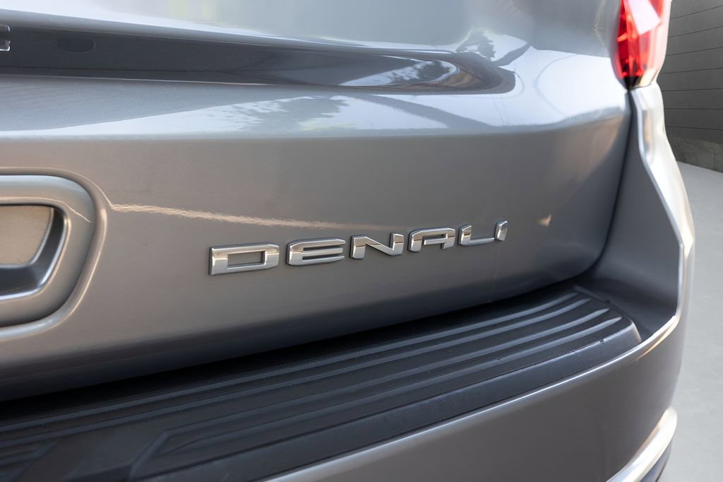 Used 2021 GMC Yukon XL Denali w/ Denali Ultimate Package AWD/4WD image 22
