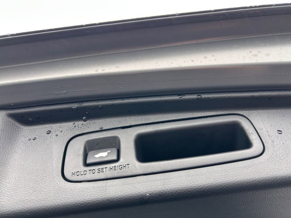 Used 2025 Honda CR-V EX-L image 25