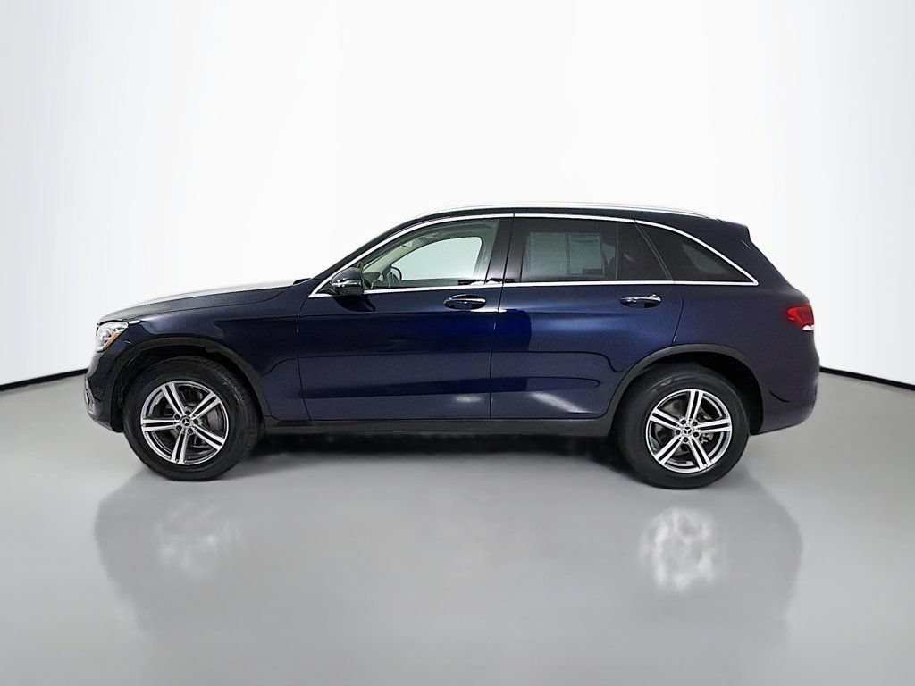 Used 2022 Mercedes-Benz GLC 300 4MATIC image 4