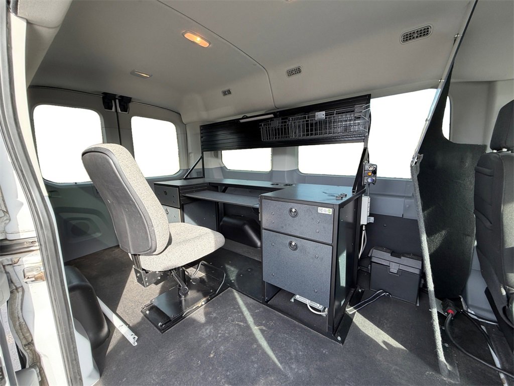 Used 2018 Ford Transit 150 XLT image 14