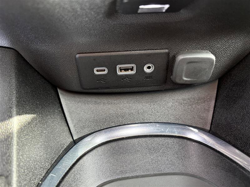 Used 2023 Chevrolet Malibu LT image 14