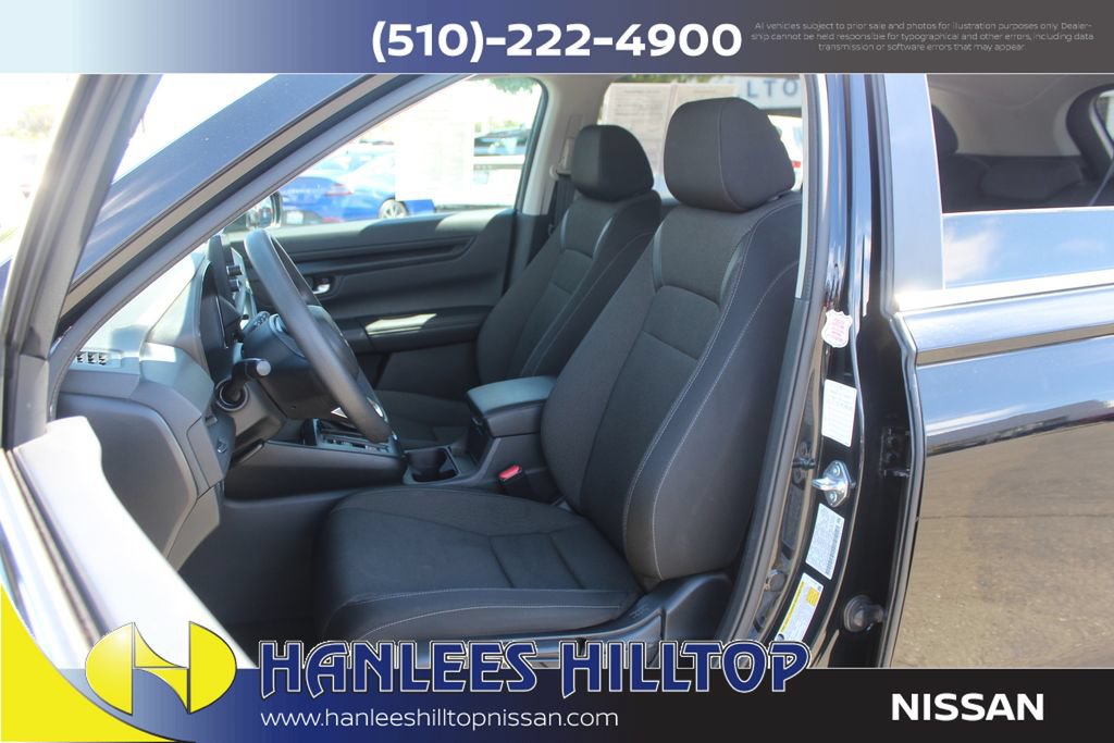 Used 2025 Honda CR-V LX image 12