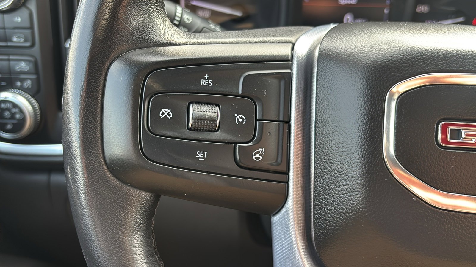 Used 2020 GMC Sierra 1500 SLT w/ SLT Premium Package image 19