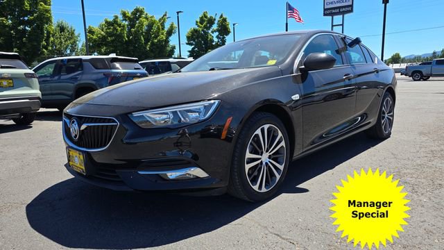 Used 2018 Buick Regal Essence image 1