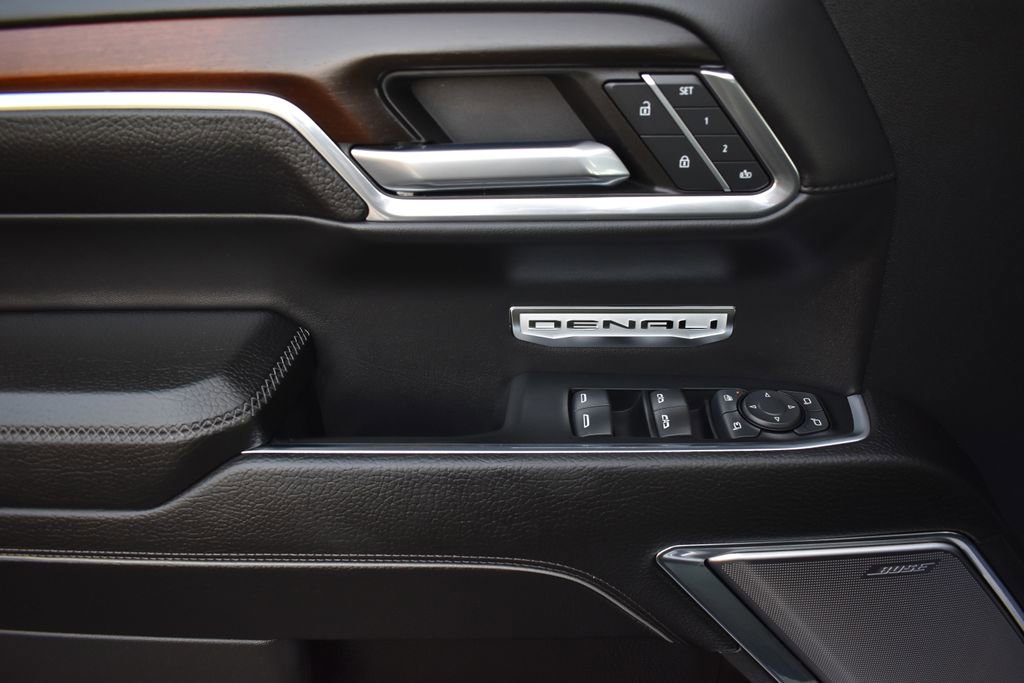 Used 2024 GMC Sierra 1500 Denali w/ Technology Package image 12