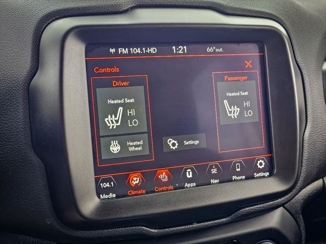 Certified 2022 Jeep Renegade Limited AWD/4WD image 24