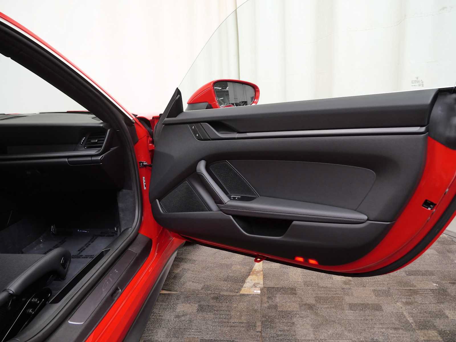 Used 2022 Porsche 911 GT3 RWD image 13