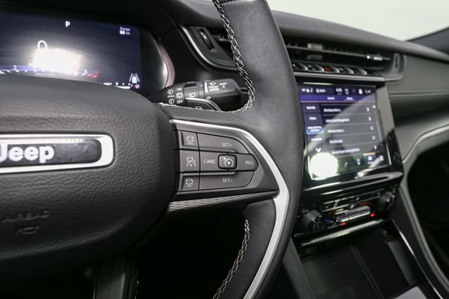 Used 2023 Jeep Grand Cherokee Altitude AWD/4WD image 33
