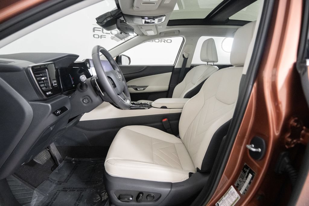 Certified 2025 Lexus NX 350h AWD w/ Accessory Package (K3) image 9
