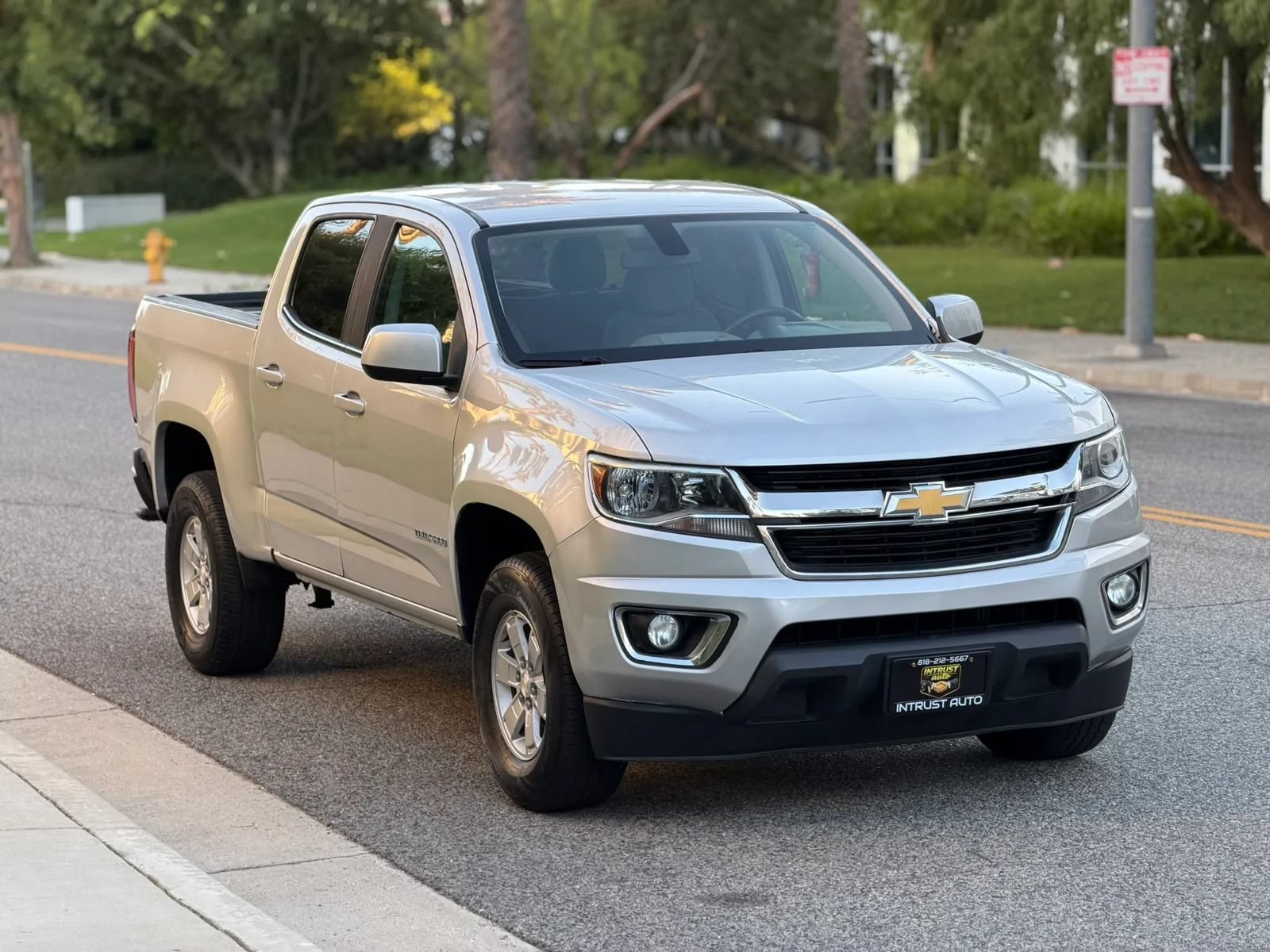 Used 2018 Chevrolet Colorado W/T w/ WT Convenience Package RWD image 4