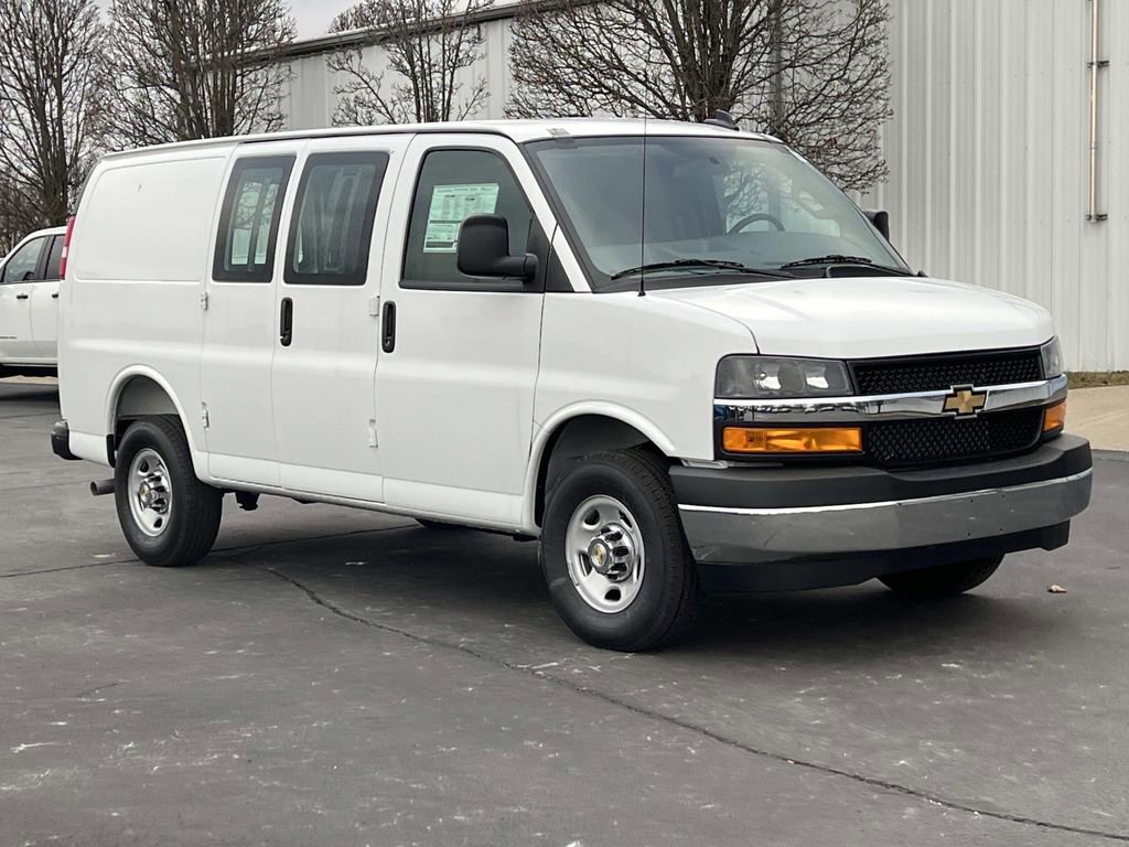 New 2025 Chevrolet Express 2500 w/ Driver Convenience Package image 6