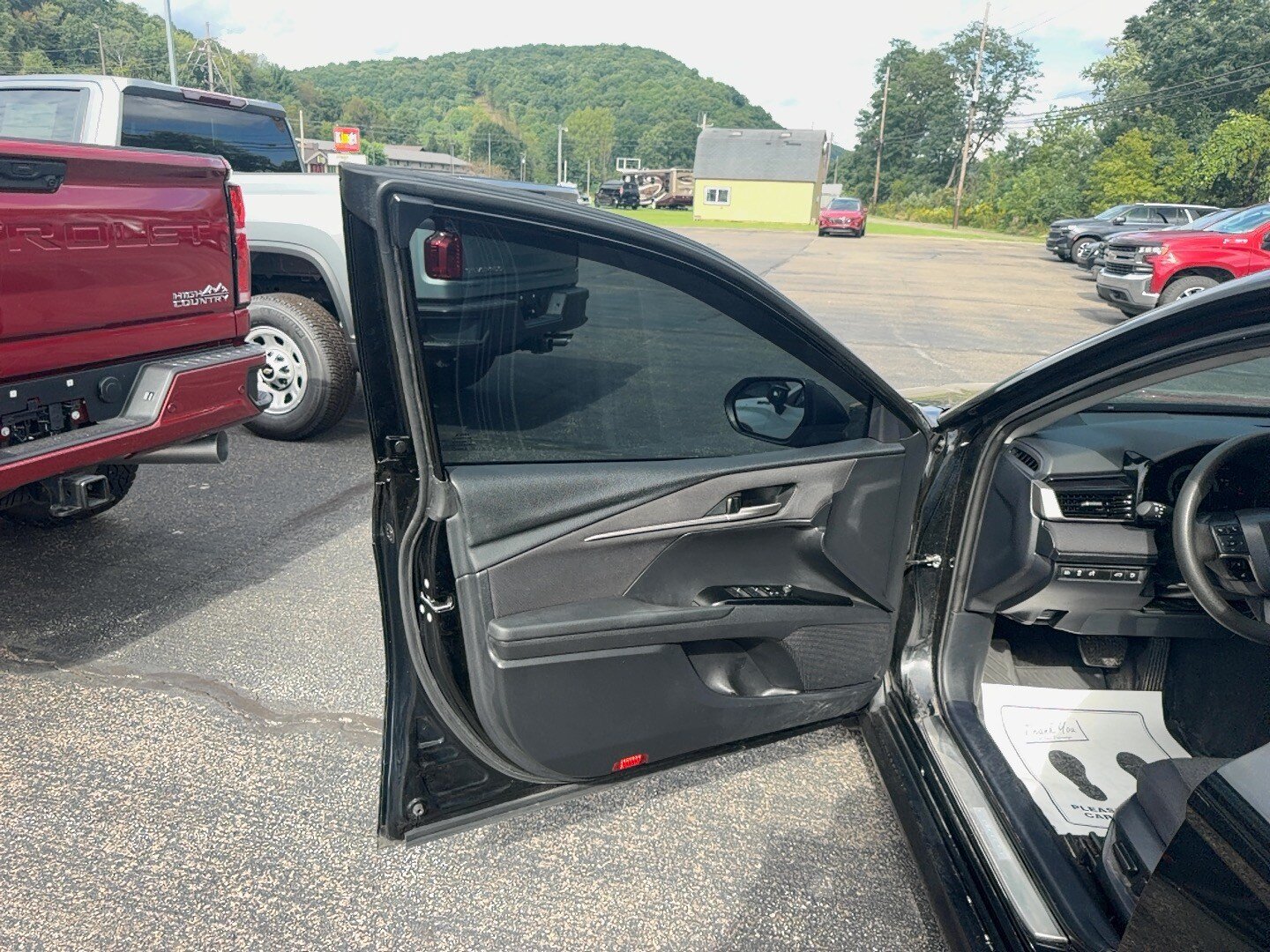Used 2025 Toyota Camry LE w/ Convenience Package AWD/4WD image 12