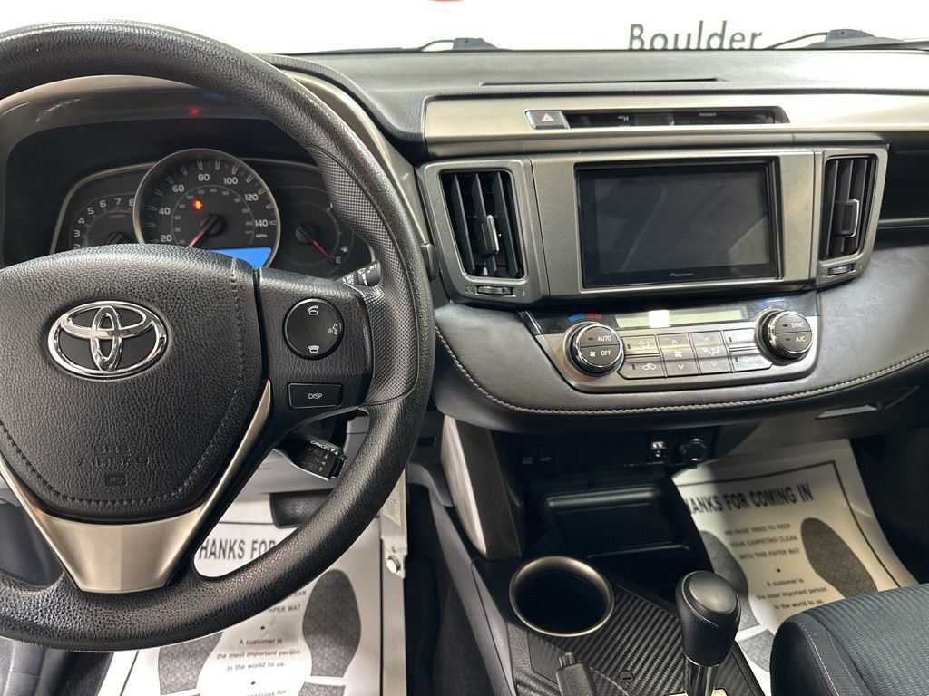 Used 2014 Toyota RAV4 XLE image 27