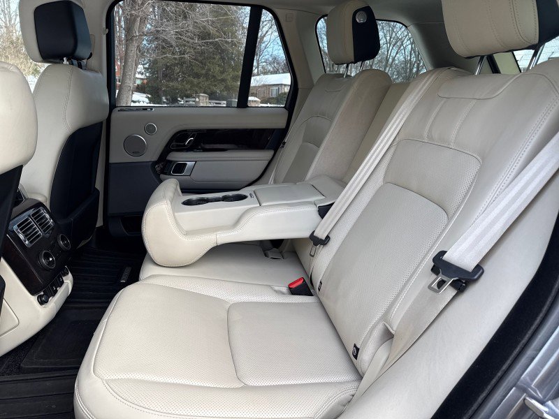 Used 2019 Land Rover Range Rover HSE image 45