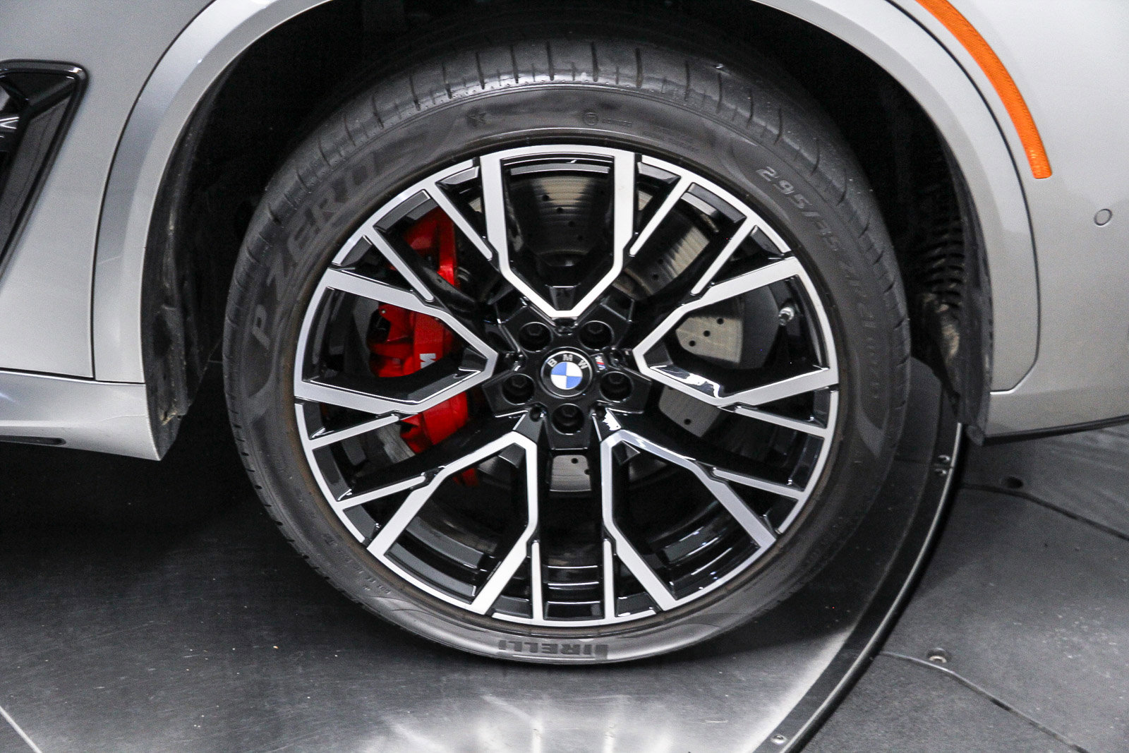 Used 2023 BMW X5 M w/ Competition Package image 9