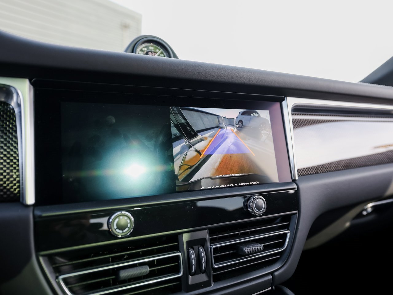 Certified 2022 Porsche Macan GTS image 19