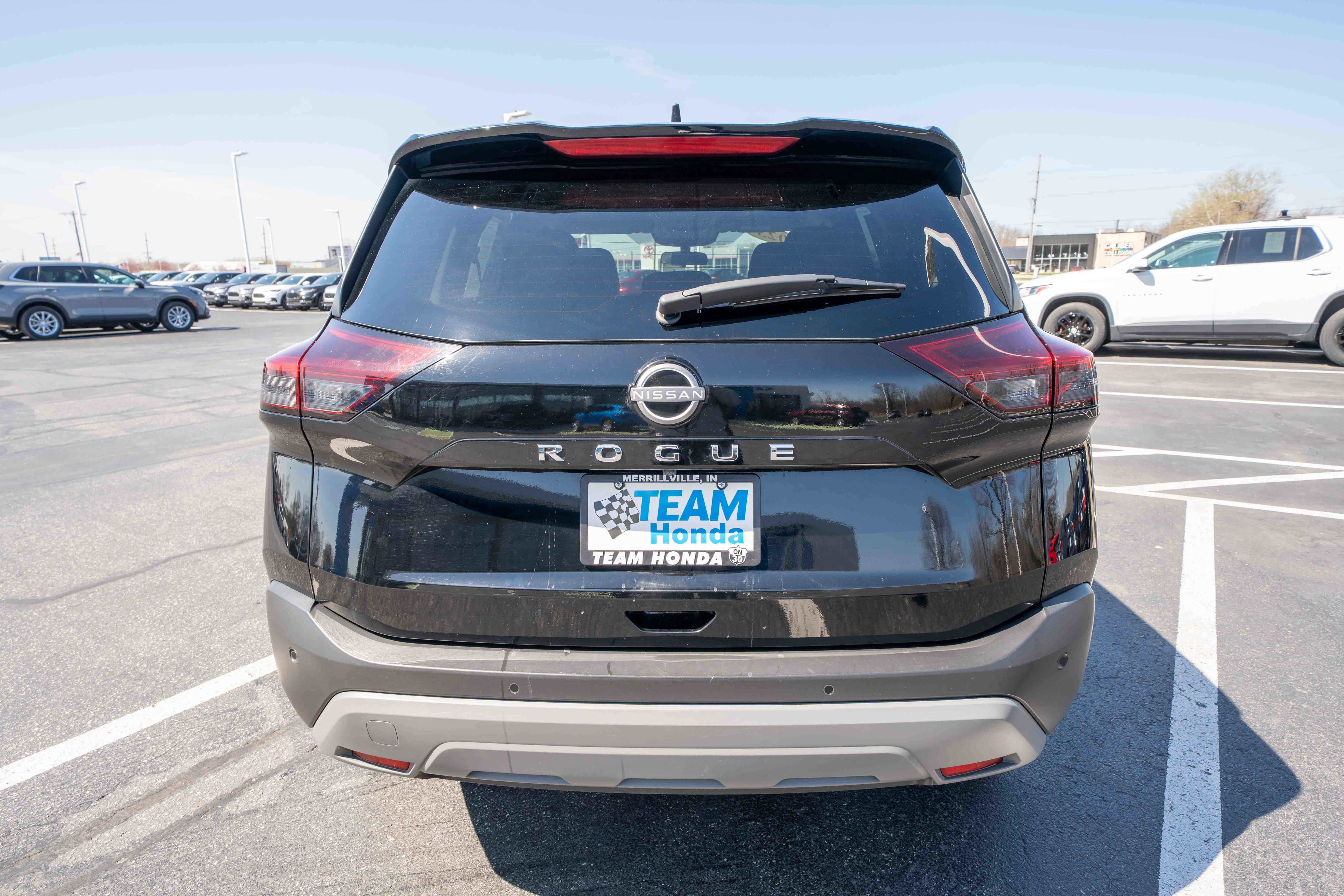 Used 2023 Nissan Rogue S FWD image 5