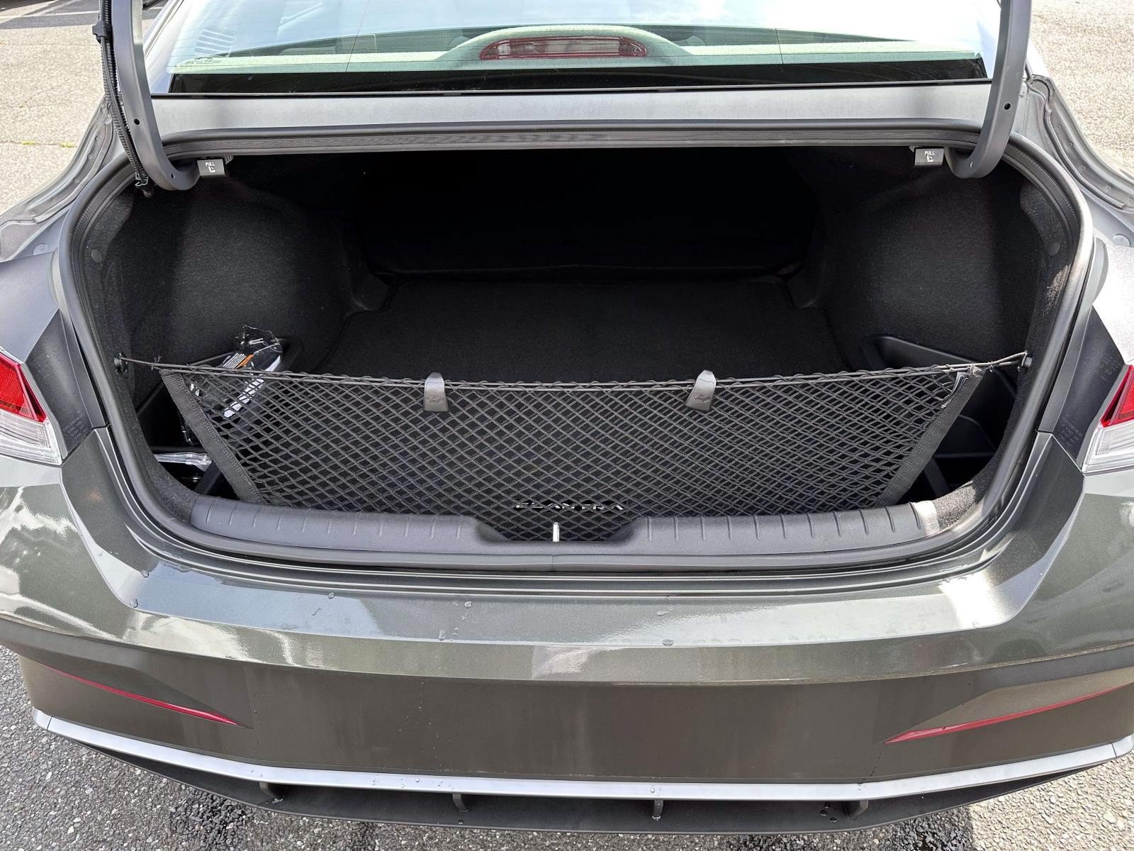 Used 2024 Hyundai Elantra SEL FWD image 7