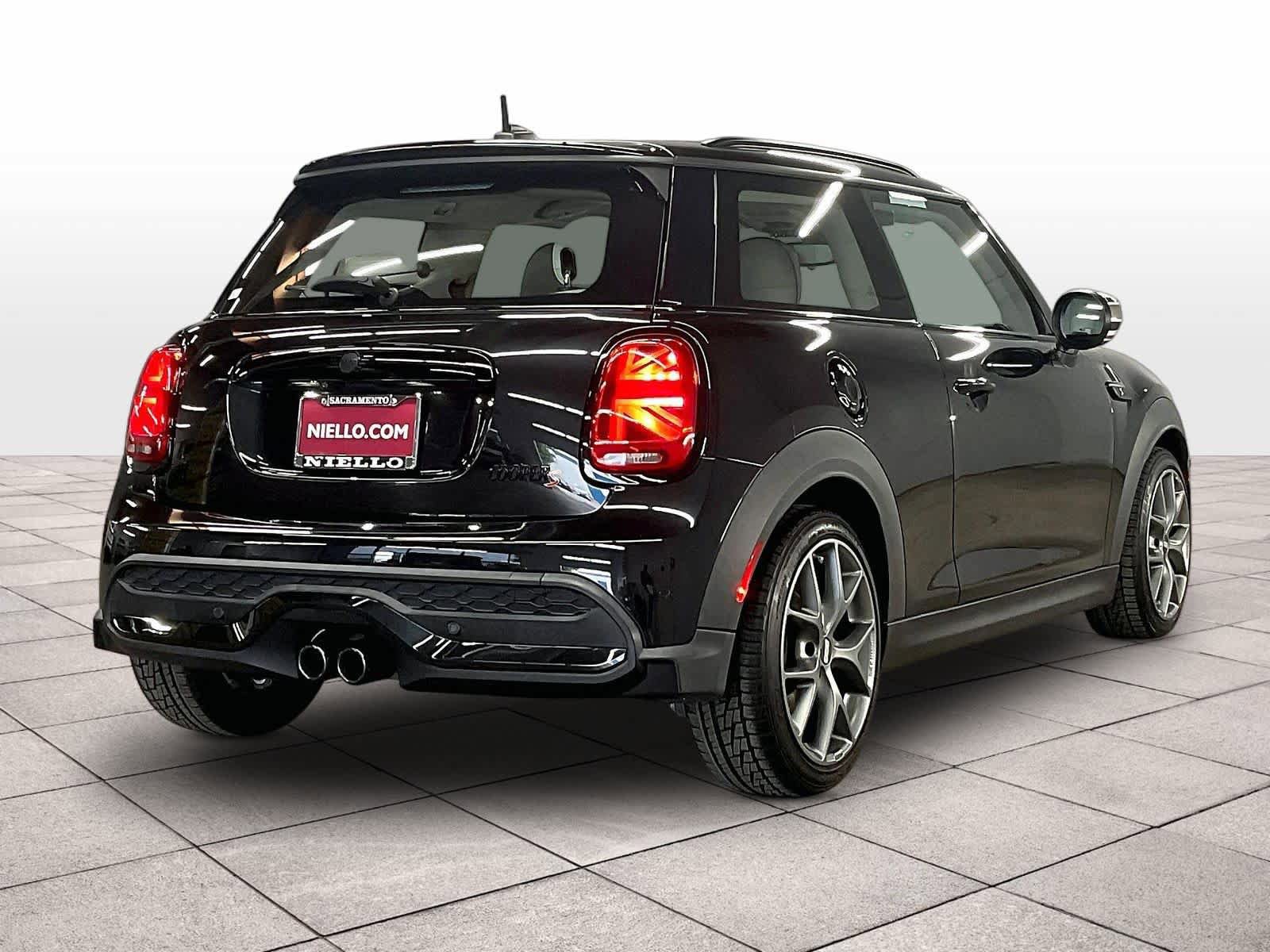 Used 2023 MINI Cooper S FWD image 13