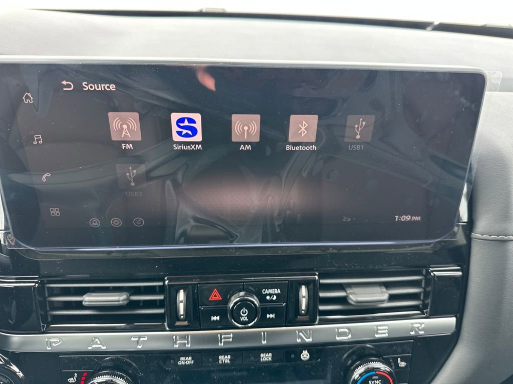 New 2026 Nissan Pathfinder SL AWD/4WD image 32