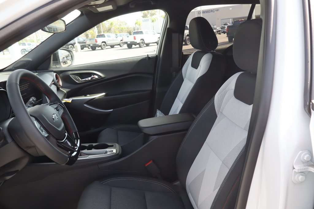 New 2026 Chevrolet Trax RS w/ Driver Confidence Package FWD image 18
