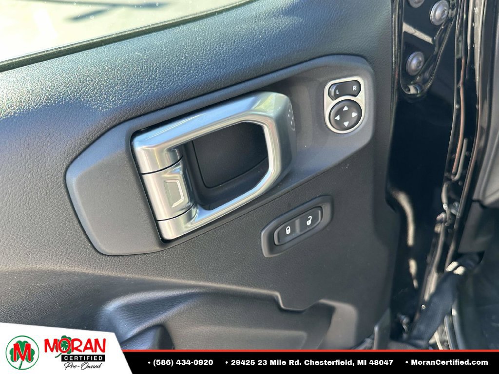 Used 2020 Jeep Wrangler Sport AWD/4WD image 14