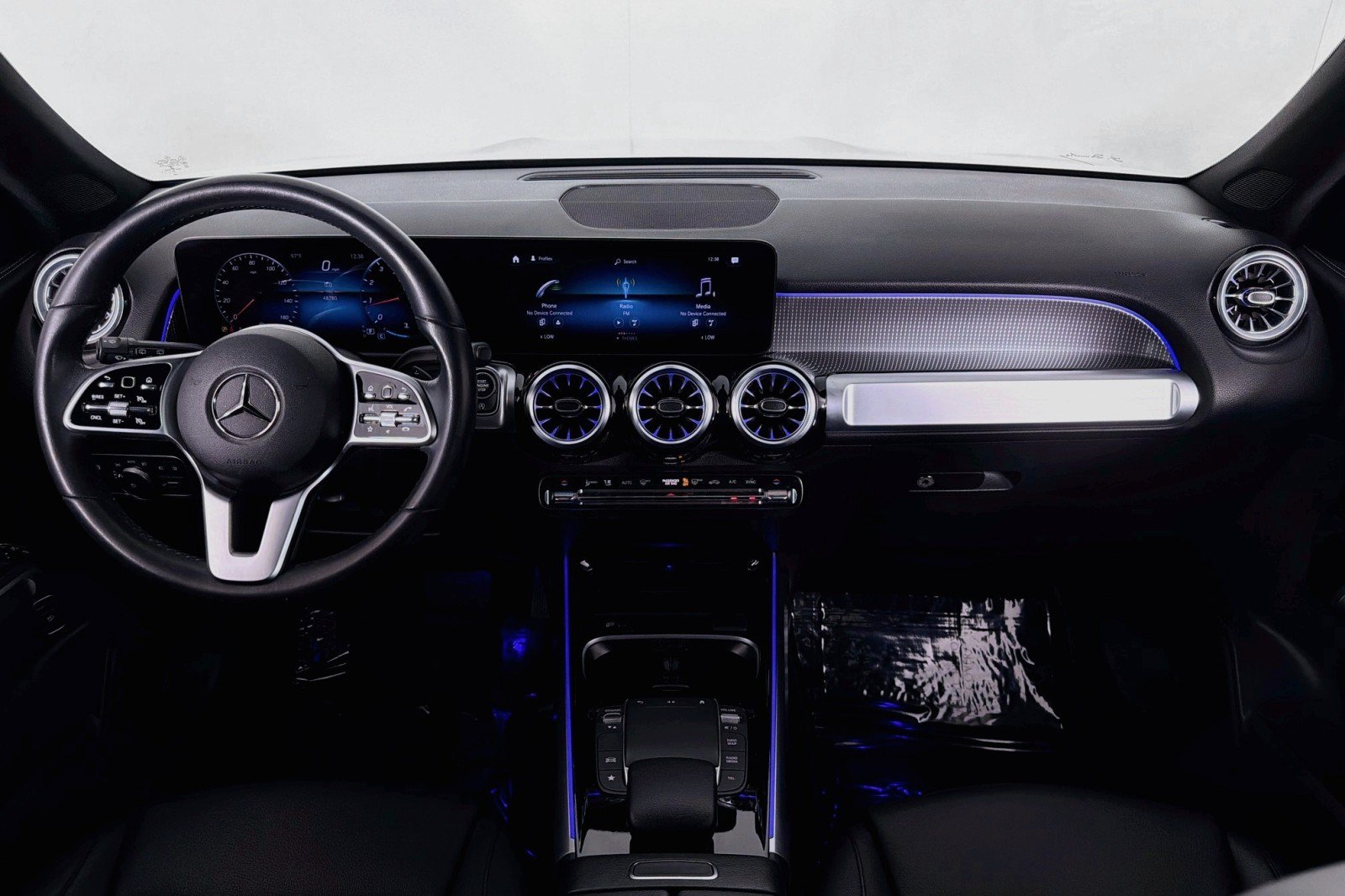 Used 2022 Mercedes-Benz GLB 250 image 4