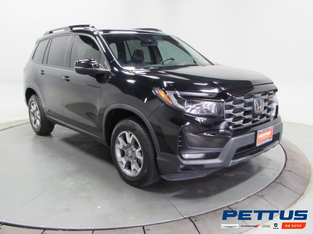 Used 2023 Honda Passport TrailSport image 1