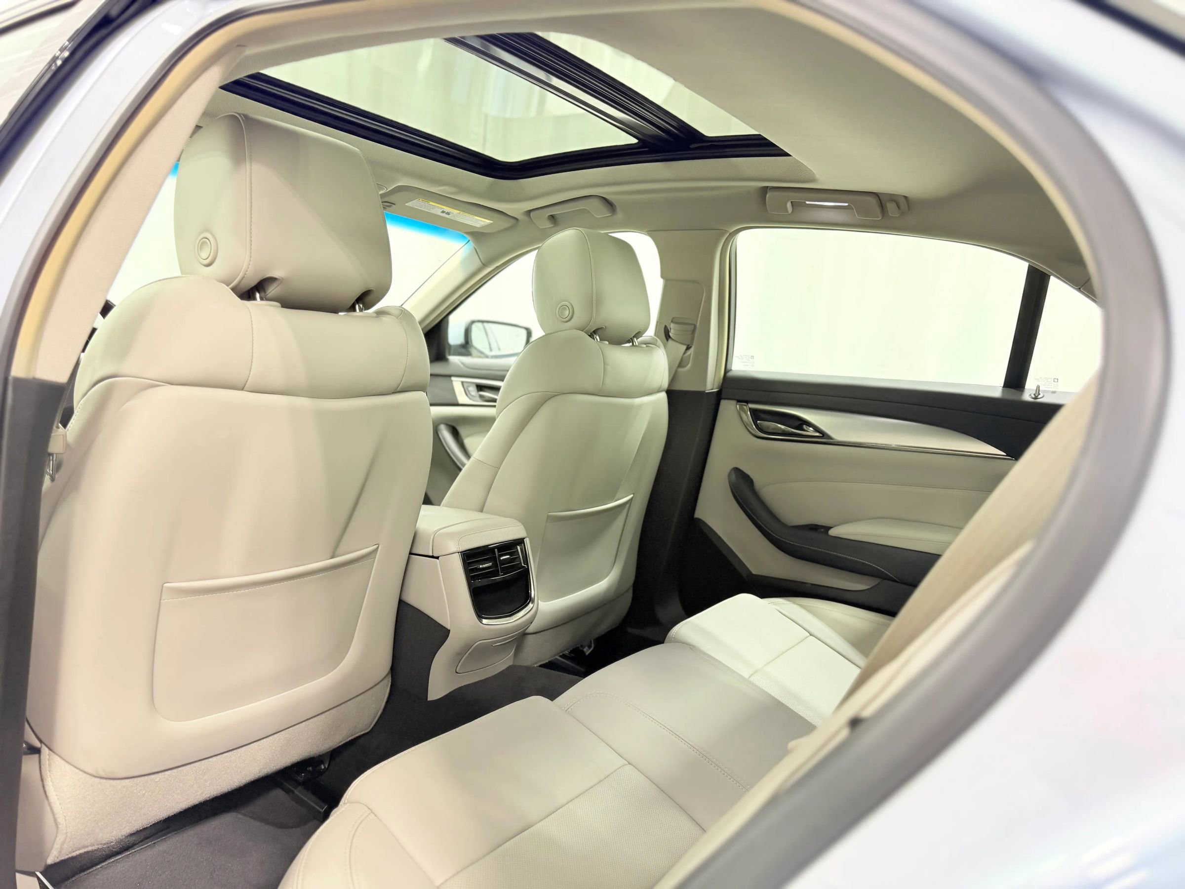 Used 2017 Cadillac CTS Luxury image 37