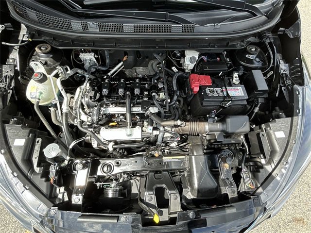 Used 2024 Nissan Kicks SR w/ SR Premium Package image 14