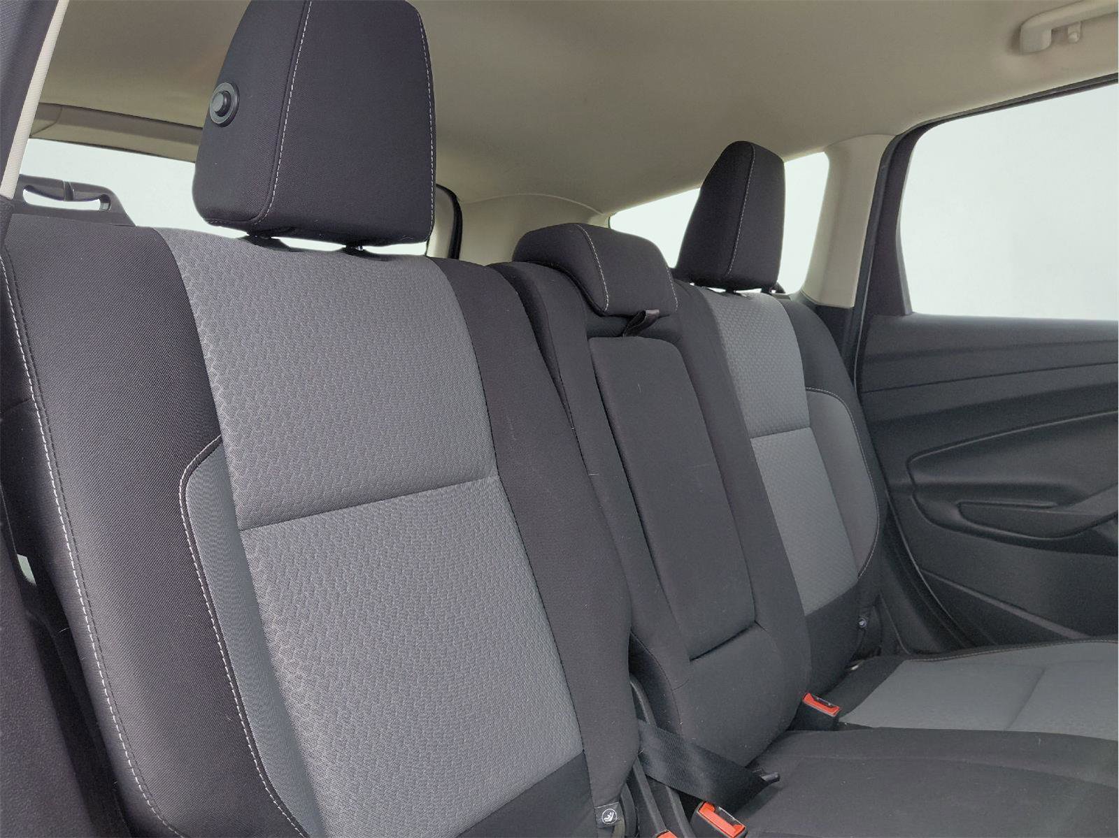 Used 2018 Ford Escape SE w/ Ford Safe & Smart Package image 17
