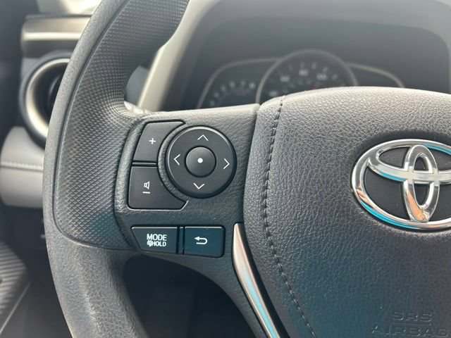 Used 2015 Toyota RAV4 XLE AWD/4WD image 19